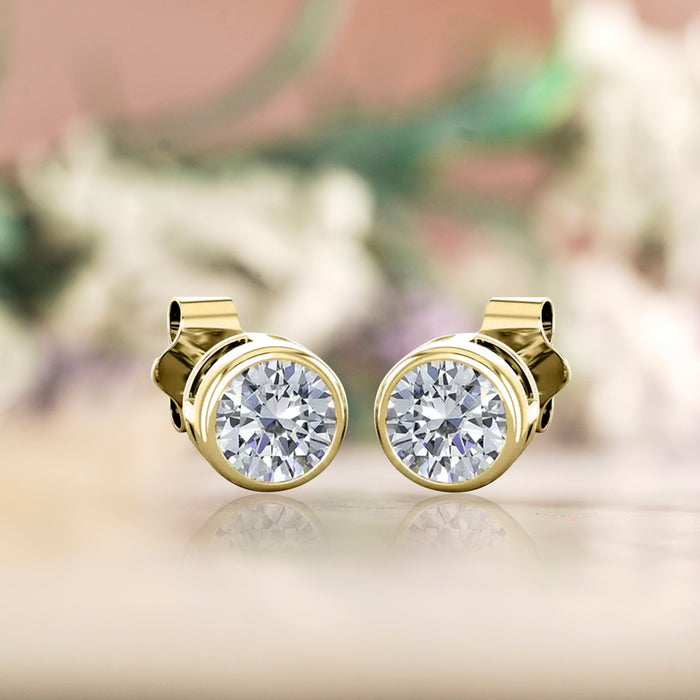 K10 ダイヤモンドフクリン留めピアス・イヤリング（片耳0.25ct／ラウンドカット）