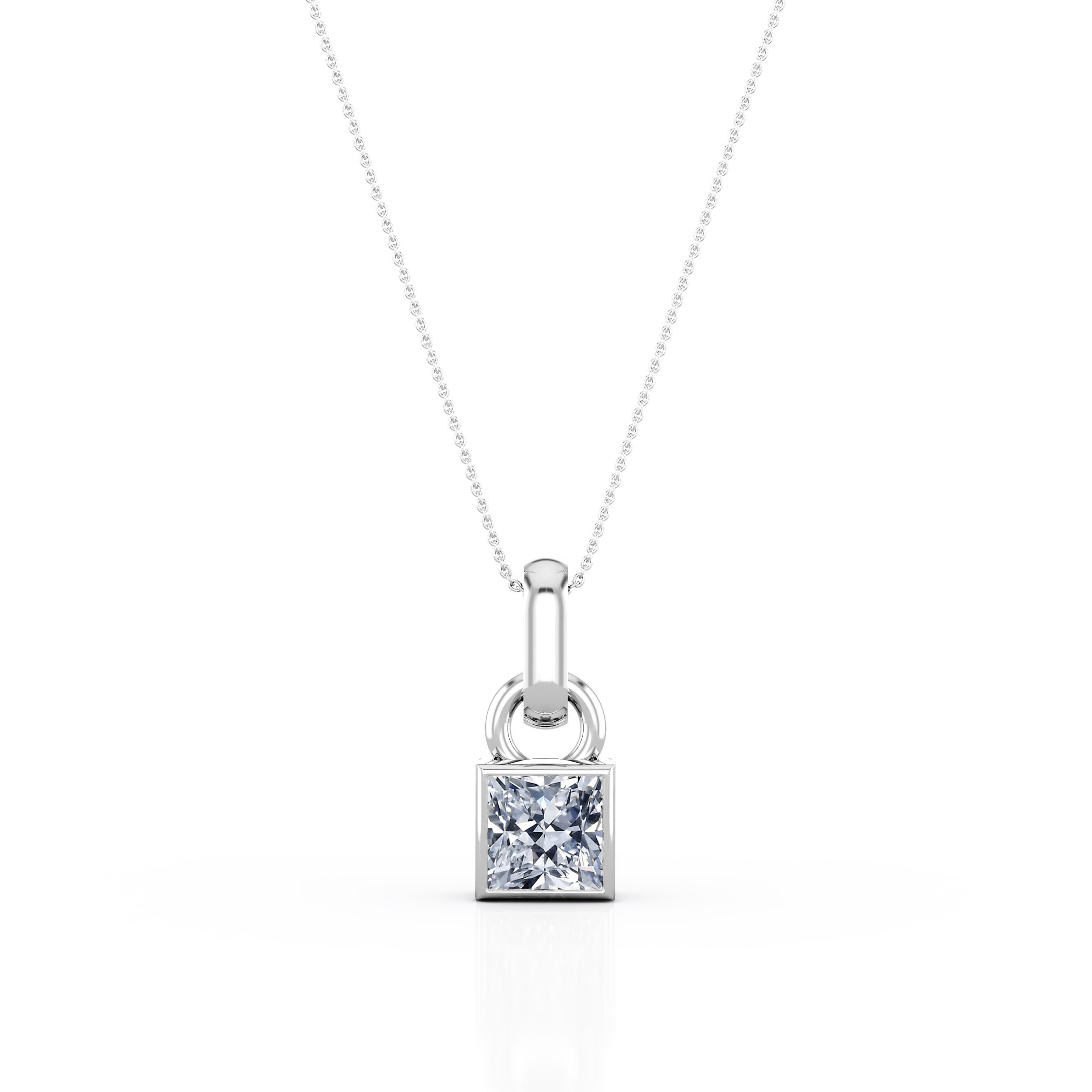 K10 プリンセスカット ダイヤモンドペンダント・ネックレス（0.25ct